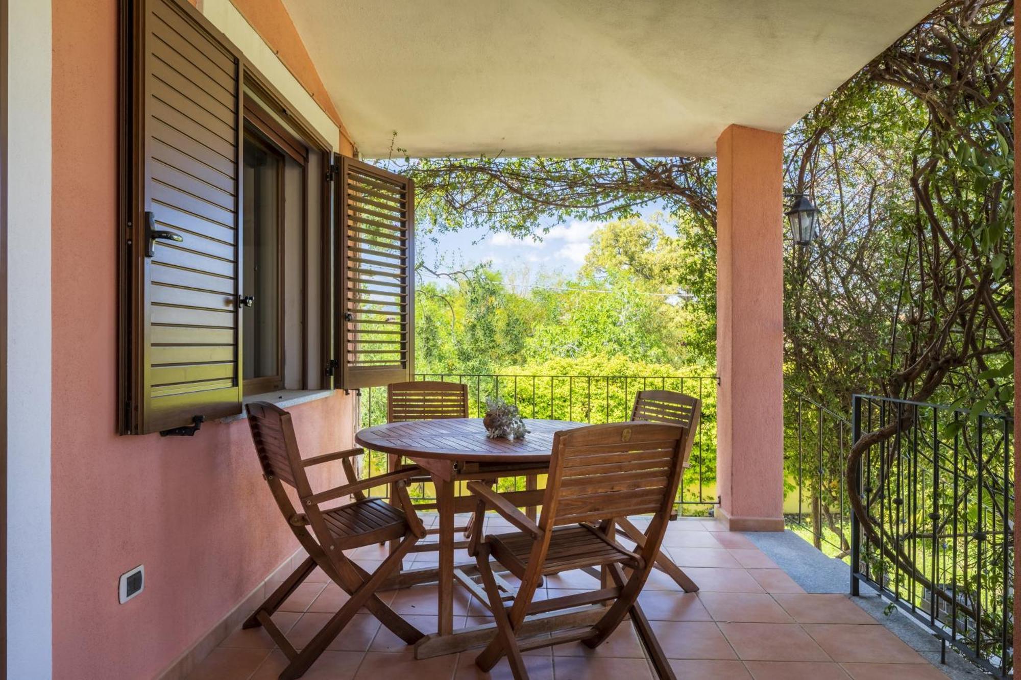 Casa Vacanze Lolivastro Àrbatax Exterior foto